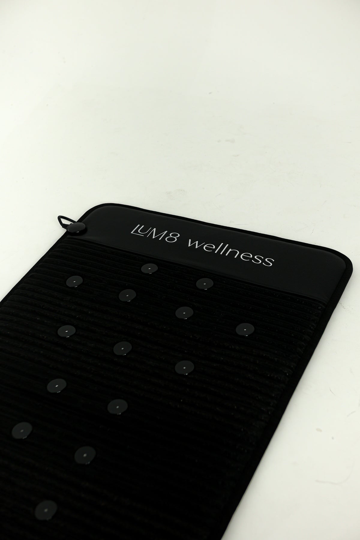 LUM8 Infrared PEMF Crystal Mat in black