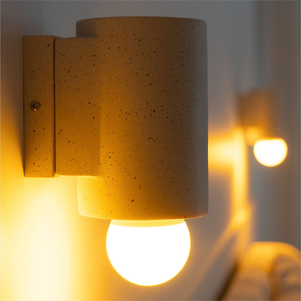 LUM8 Circadian Globe evening mode — deep warm amber for sleep-friendly evenings
